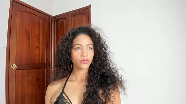 AntonellaHall  online show from 03/28/26, 06:20