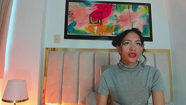 AntonellaHall  online show from 03/13/25, 12:02