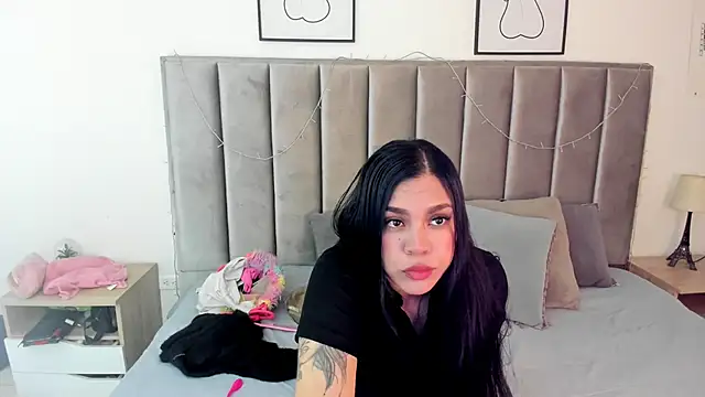 Emmy-Turnner online show from 03/22/25, 12:57