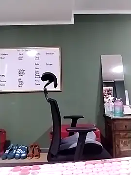 gigiqueen 18 online show from 04/09/26, 05:53