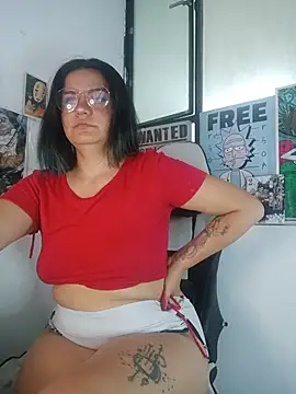 gigiqueen 18 online show from 05/13/26, 03:30