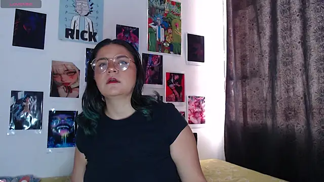 gigiqueen 18 online show from 07/04/26, 04:22