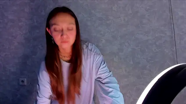 EllaSky xoxo online show from 10/10/25, 10:16