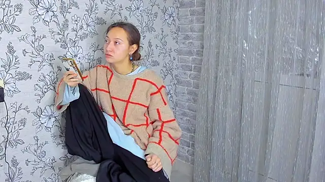 EllaSky xoxo online show from 12/01/25, 12:44