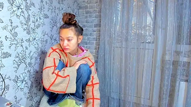 EllaSky xoxo online show from 12/21/25, 09:15