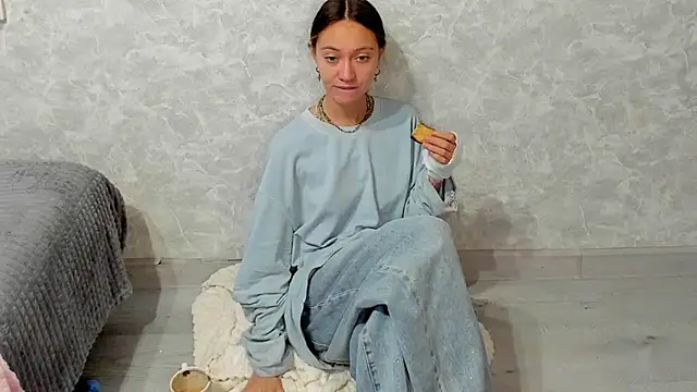 EllaSky xoxo online show from 10/12/25, 04:52