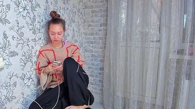 EllaSky xoxo online show from 12/17/25, 08:47