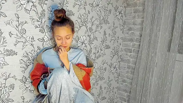 EllaSky xoxo online show from 11/06/25, 12:36