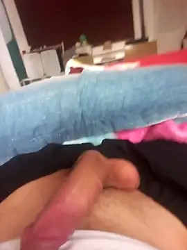 andres599 online show from 12/29/24, 08:37