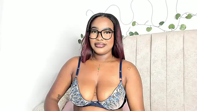 Kaseydelvey online show from 03/17/26, 06:22