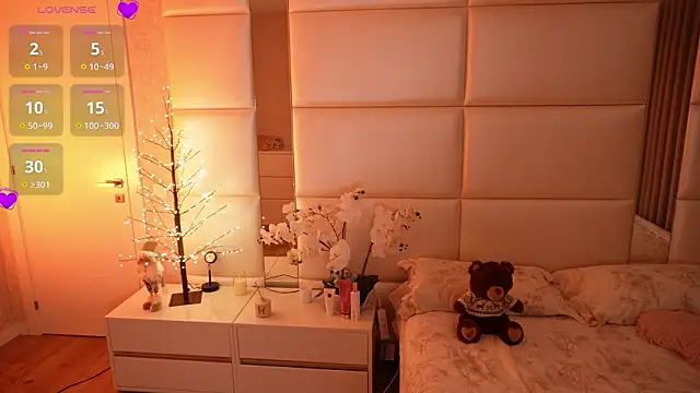 Lilly Colins online show from 02/07/26, 07:44