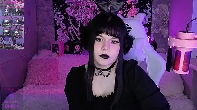 ClaireFaers  online show from 11/21/25, 08:08