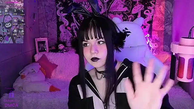 ClaireFaers  online show from 11/24/25, 05:57