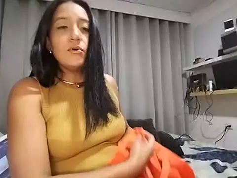 Snapshot of cami_victoria chatting on 05/25/26, 07:23 cami victoria online show from 05/25/26, 07:23