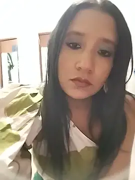 Snapshot of cami_victoria chatting on 05/18/26, 07:29 cami victoria online show from 05/18/26, 07:29