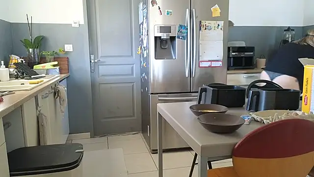 Snapshot of Estrellas_30 chatting on 03/05/25, 10:55 Estrellas 30 online show from 03/05/25, 10:55