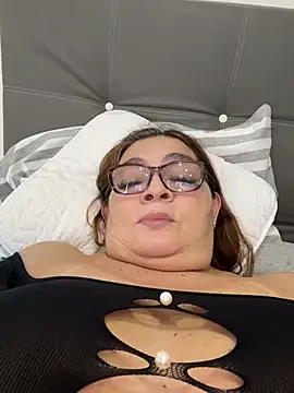 AntonellaAlondra4 online show from 03/27/26, 02:07