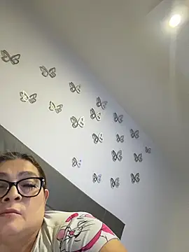 AntonellaAlondra4 online show from 05/07/26, 03:11