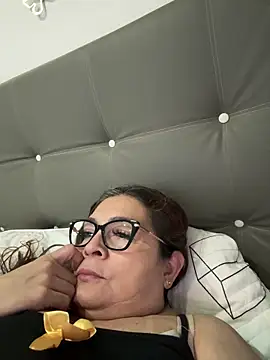 AntonellaAlondra4 online show from 05/30/26, 12:33