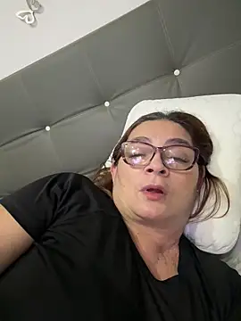 AntonellaAlondra4 online show from 02/18/26, 03:15