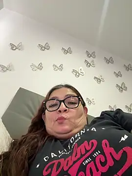 AntonellaAlondra4 online show from 05/27/26, 09:22