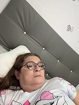 AntonellaAlondra4 online show from 02/25/26, 03:07