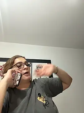 AntonellaAlondra4 online show from 04/12/26, 03:10