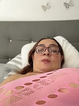 AntonellaAlondra4 online show from 04/22/26, 04:25