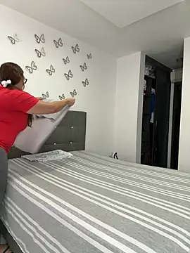 AntonellaAlondra4 online show from 02/16/26, 02:37