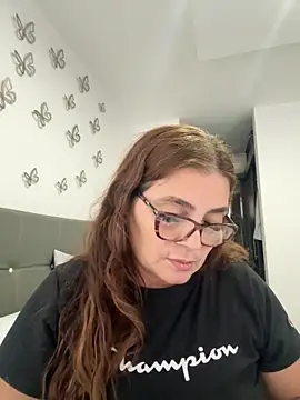 AntonellaAlondra4 online show from 09/28/25, 09:22