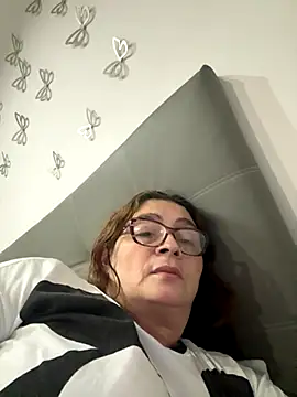 AntonellaAlondra4 online show from 11/10/25, 03:55