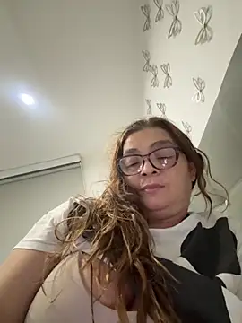 AntonellaAlondra4 online show from 11/23/25, 04:22