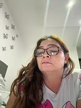 AntonellaAlondra4 online show from 02/06/26, 02:18