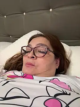 AntonellaAlondra4 online show from 12/22/25, 11:21