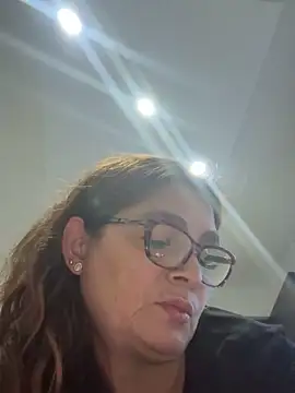 AntonellaAlondra4 online show from 10/19/25, 10:45