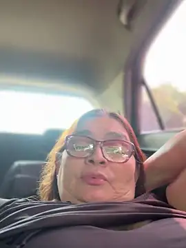 AntonellaAlondra4 online show from 11/10/25, 04:01