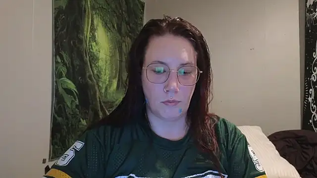Snapshot of ThickGirlsDoItBetter chatting on 03/11/25, 01:16 ThickGirlsDoItBetter online show from 03/11/25, 01:16