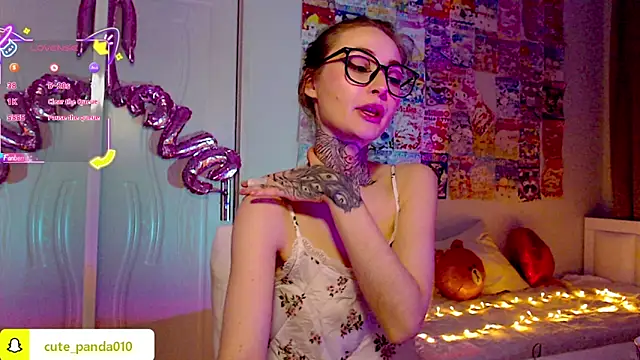 Milky way UwU online show from 02/15/26, 09:14