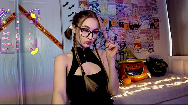 Milky way UwU online show from 10/30/25, 08:34