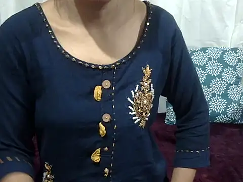 Pramila Manish online show from 03/24/26, 03:39
