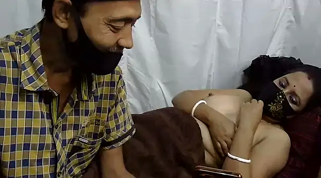 Snapshot of Pramila_Manish chatting on 01/23/25, 03:43 Pramila Manish online show from 01/23/25, 03:43
