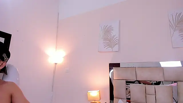 Snapshot of saraandstiven chatting on 03/19/25, 03:09 saraandstiven online show from 03/19/25, 03:09