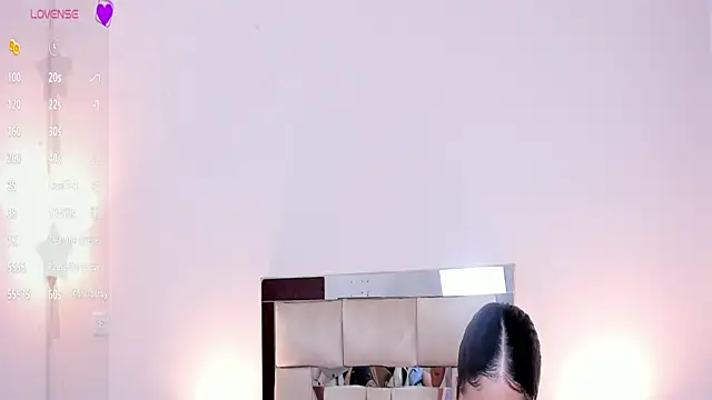 Snapshot of saraandstiven chatting on 03/11/25, 03:14 saraandstiven online show from 03/11/25, 03:14