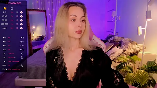 AdeleRoberts online show from 05/06/26, 01:53