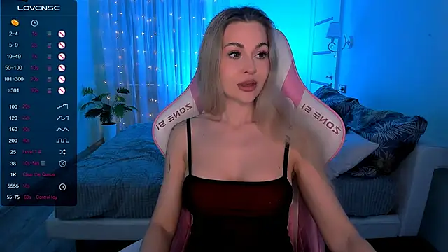 AdeleRoberts online show from 03/12/26, 02:06