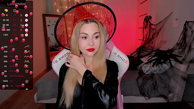 AdeleRoberts online show from 10/30/25, 02:10