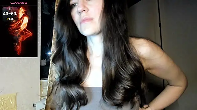 Snapshot of Found_Me chatting on 12/10/24, 02:05 Found Me online show from 12/10/24, 02:05