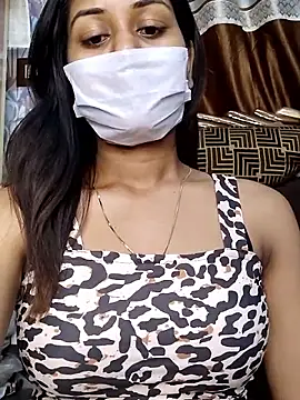 Snapshot of its_sophiaa chatting on 05/21/26, 10:01 its sophiaa online show from 05/21/26, 10:01
