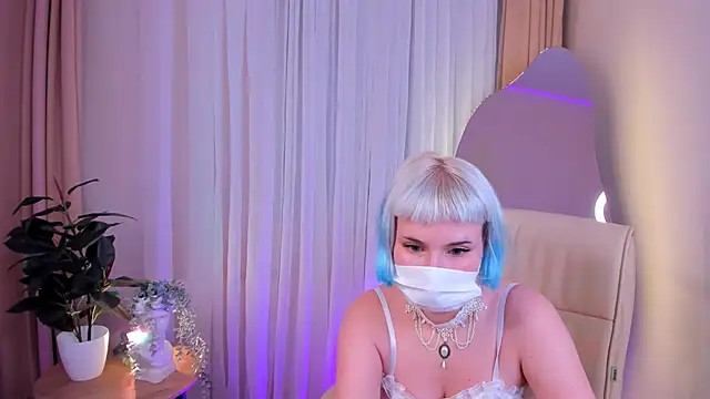 Pieris Lisa online show from 01/08/25, 08:49