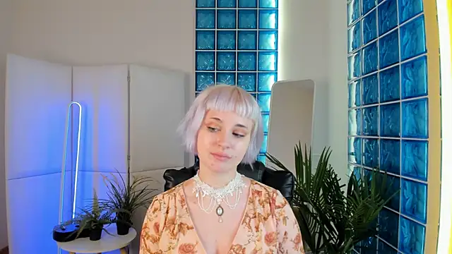 Pieris Lisa online show from 01/18/25, 02:12